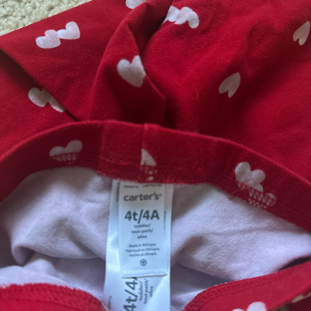 ❤️ Carter's Red Heart Leggings (4T) 🤍 - Picture 3 of 3